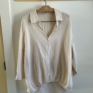 4Our Dreamers Light Cream Button-Front Muslin Tunic